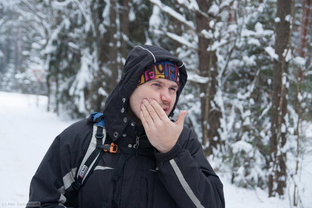 �������