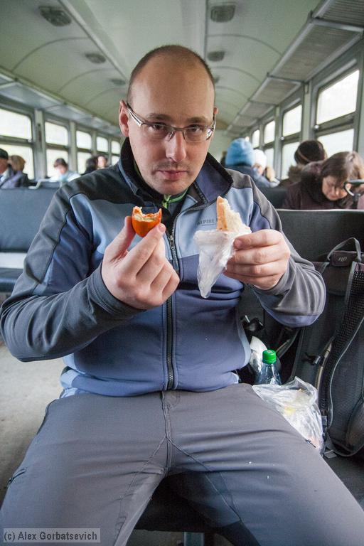 �������