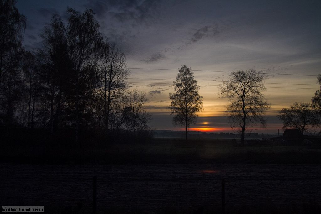 �������