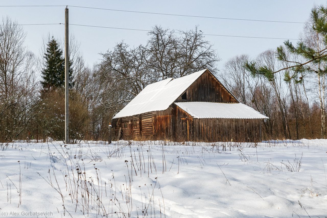 �����  � ����