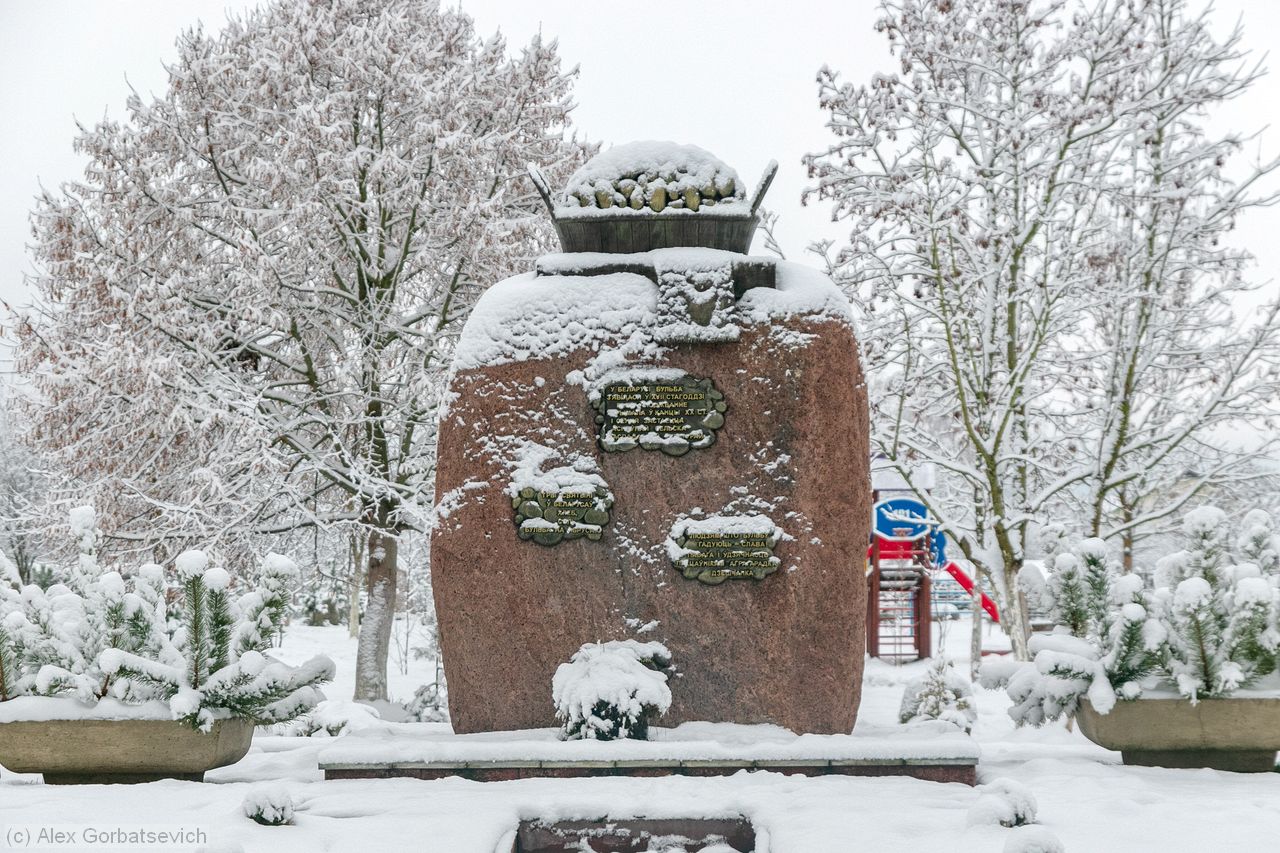 ����������