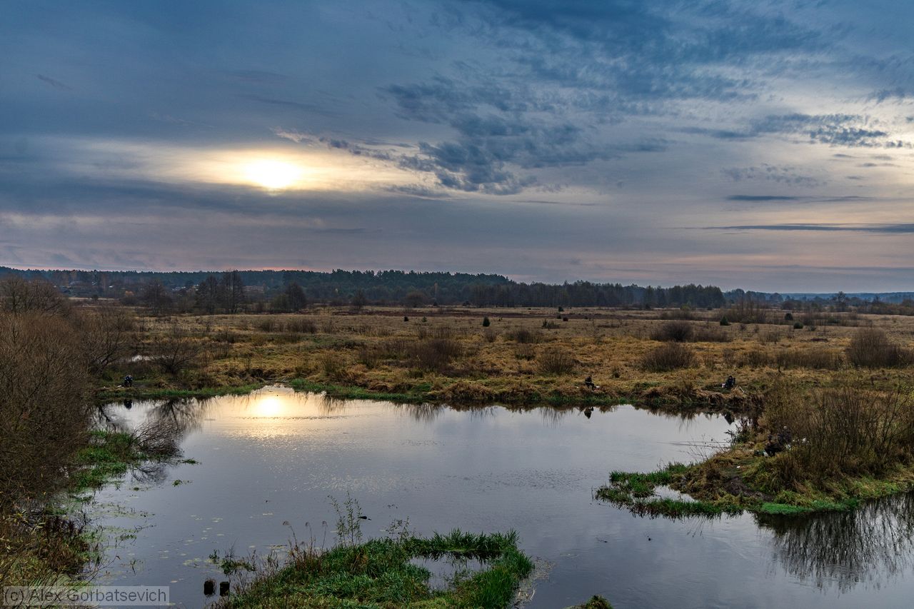 �������