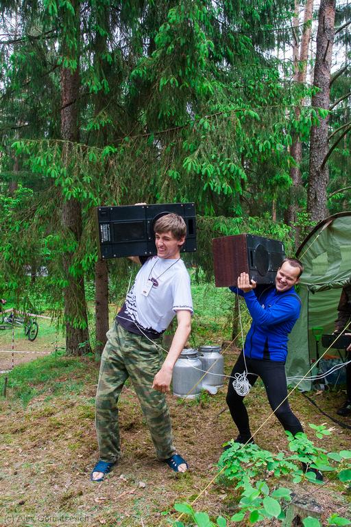 �������