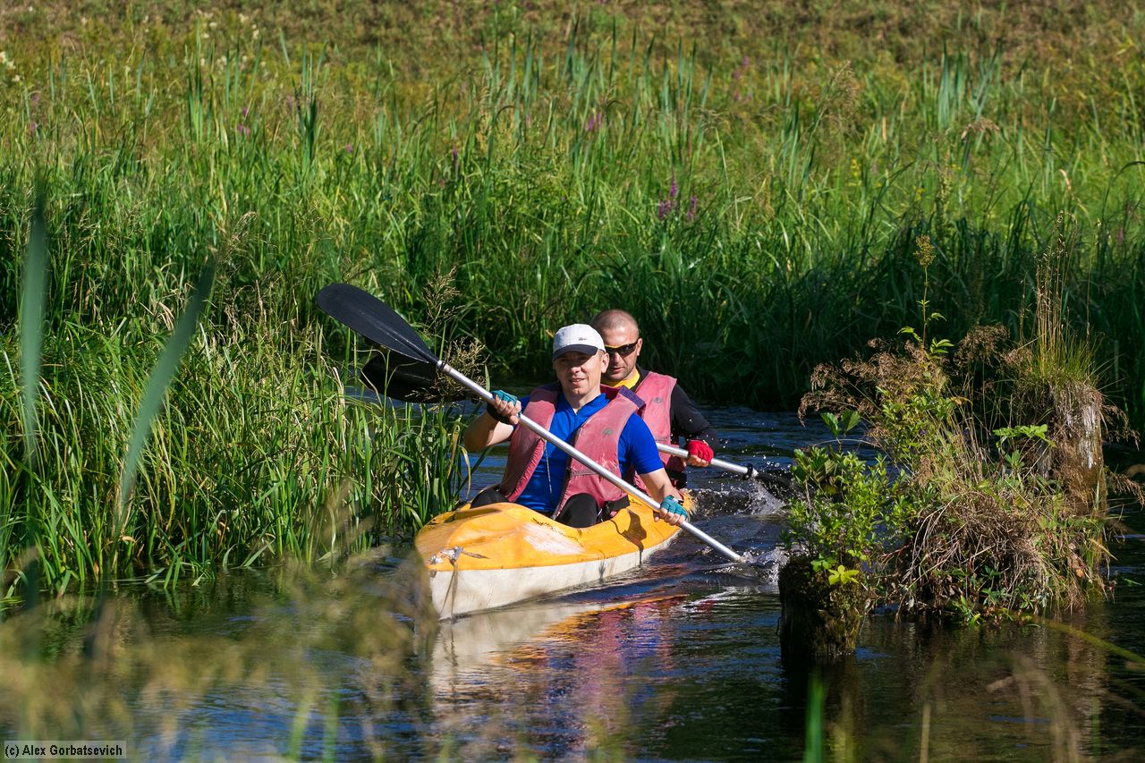 �����
